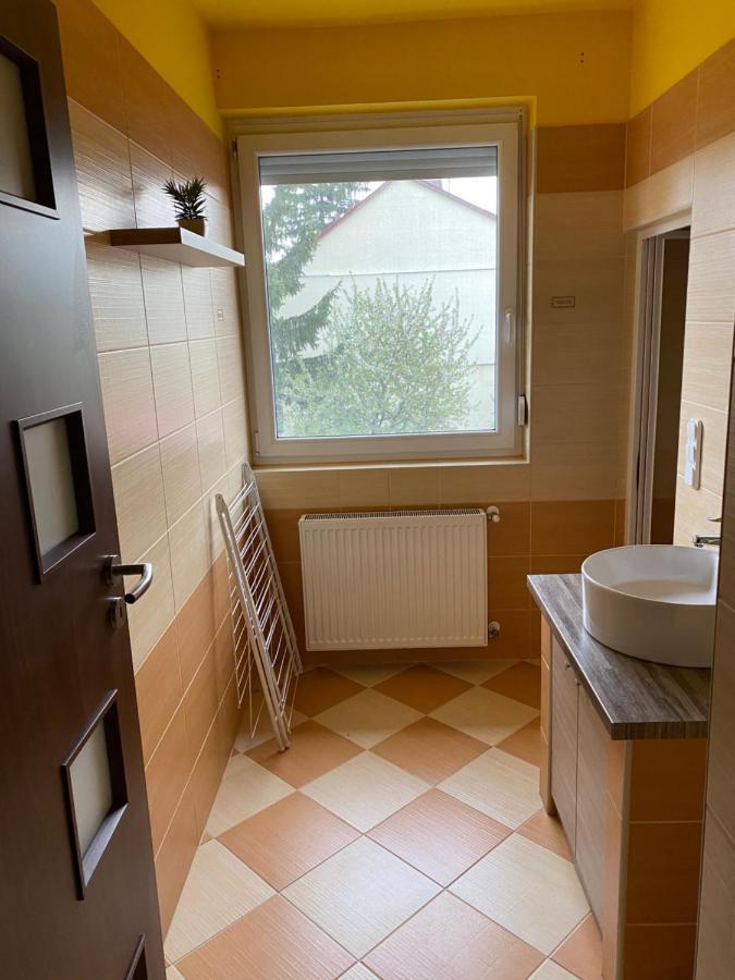 Platan Apartman Hajduszoboszlo Exterior photo