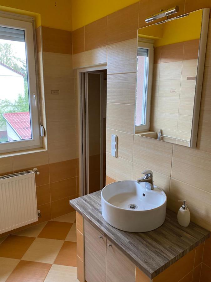 Platan Apartman Hajduszoboszlo Exterior photo